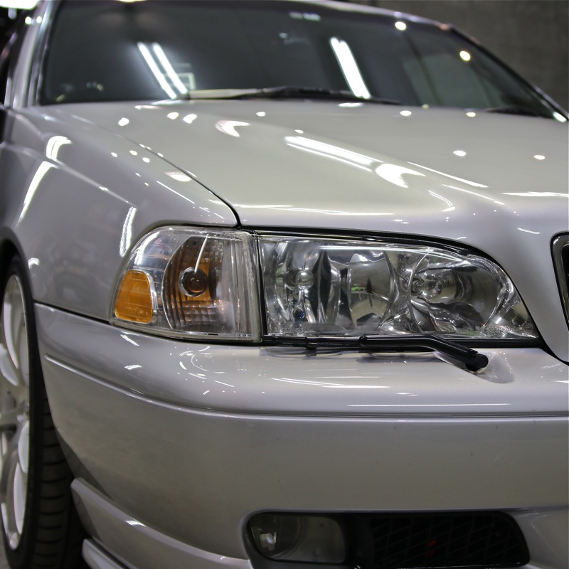 ボルボ V70R