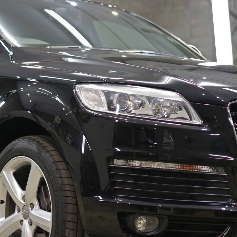 アウディ Q7・S line
