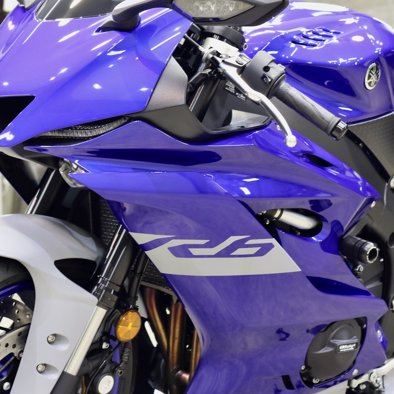 ヤマハ　YZF-R6