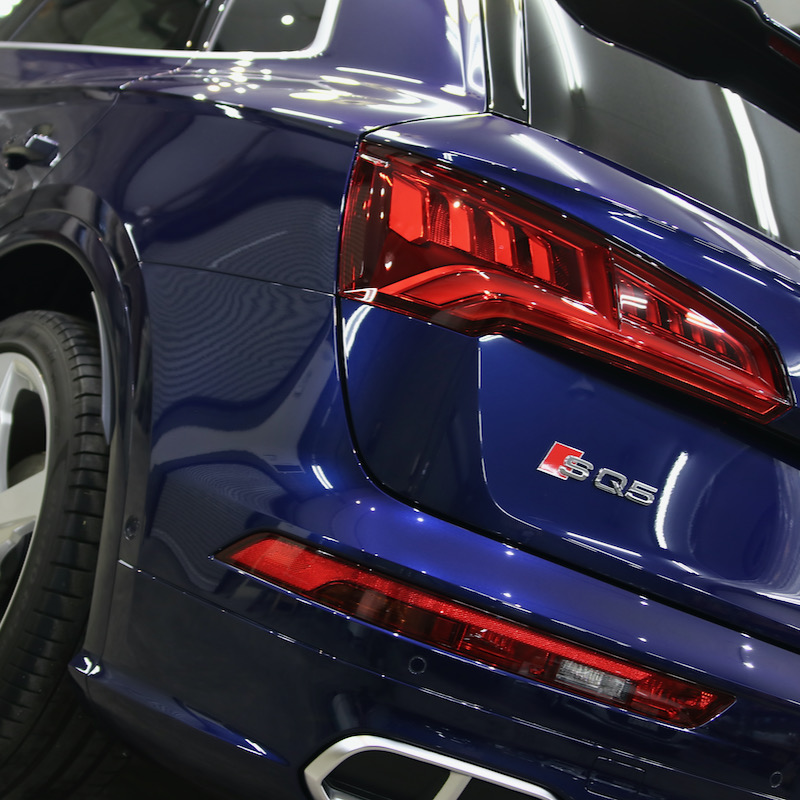 アウディ　SQ5