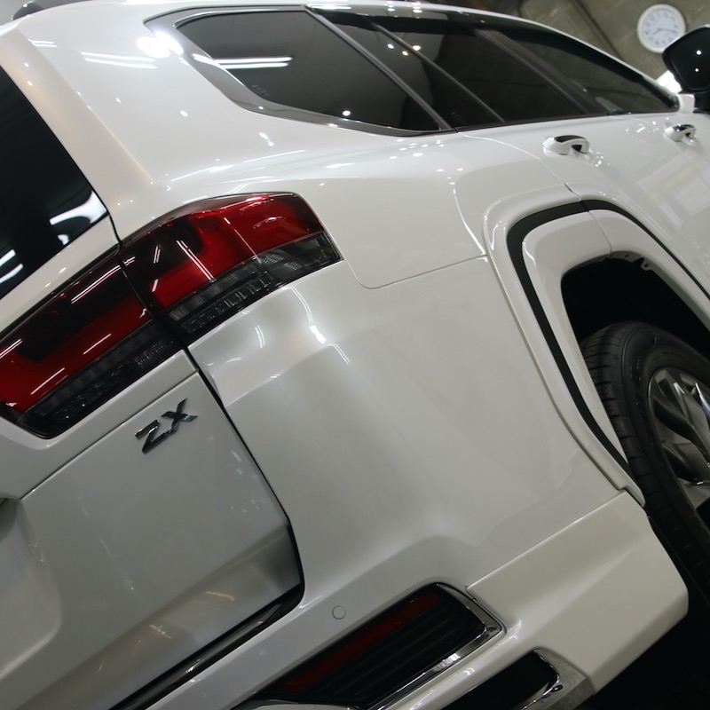 トヨタ　ランドクルーザー300・ZX